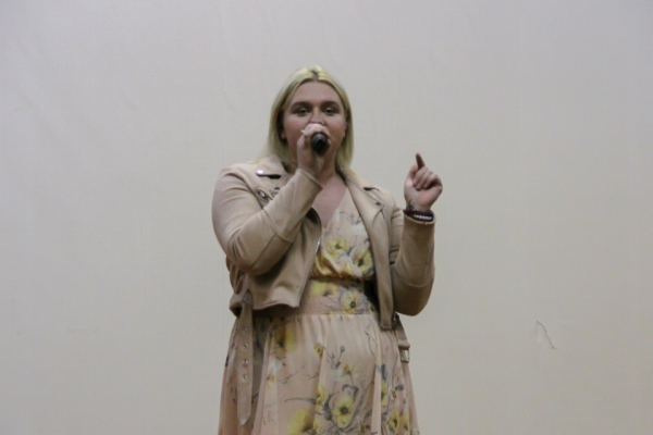 img-81063B68DEF2-D29F-D7F7-05BA-1E9BAC6F4F91.jpg