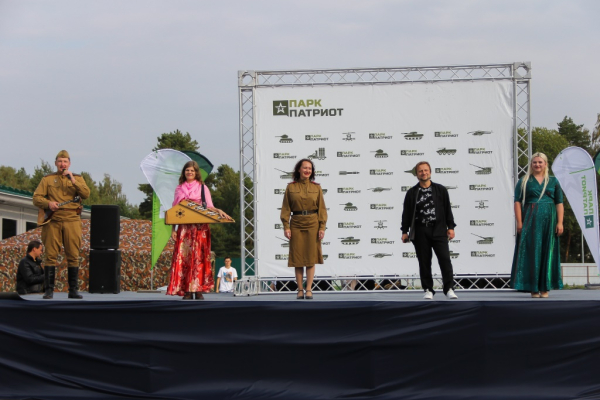 img-1698482EF604-FAEC-88A1-6649-0194FEFF1ECE.jpg