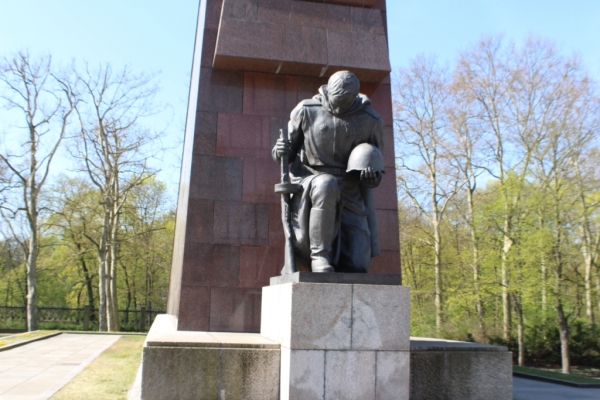 0253D2BF202-C4B2-9195-C793-8AF0CA5B04D4.jpg