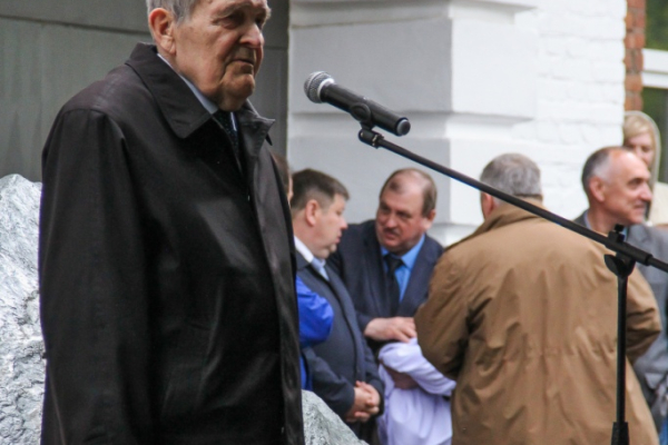img-3123EE9D9871-159C-1D70-C978-D97393A14ADD.jpg