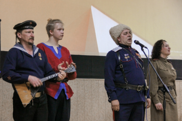 img-092888EA7B6B-E0C0-1E52-2B99-572F98883A2C.jpg