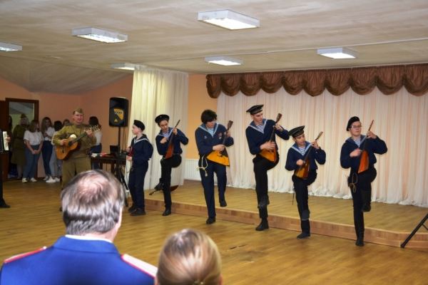 dsc-3749C7B5A3D7-898E-C8D8-46C5-A4E0663639C1.jpg
