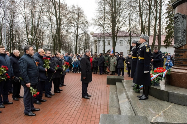 zhukov-21DC17CD2-66F2-B218-049F-7E0CAA66BEFC.jpg